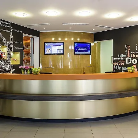 Ibis Styles 3*